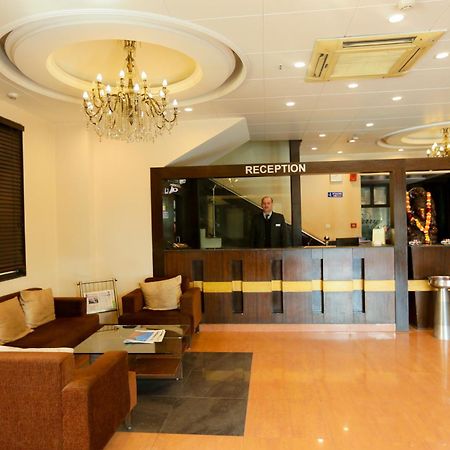 Cs Boutique Hotel Faridabad Ngoại thất bức ảnh