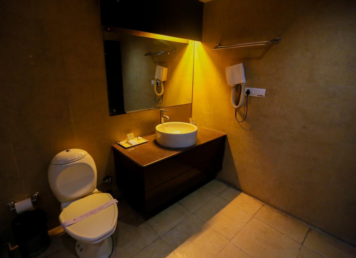Cs Boutique Hotel Faridabad Ngoại thất bức ảnh