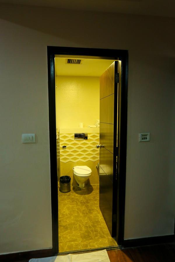 Cs Boutique Hotel Faridabad Ngoại thất bức ảnh