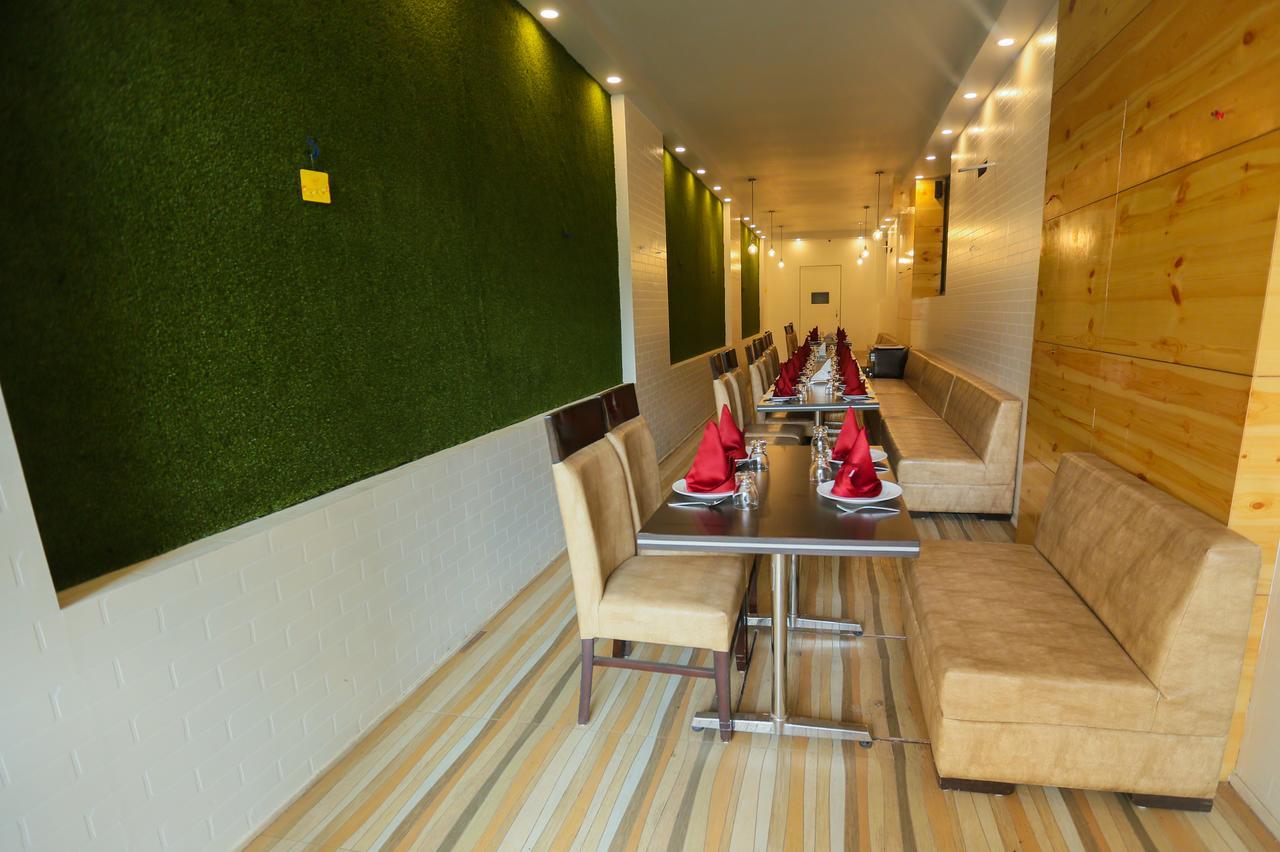 Cs Boutique Hotel Faridabad Ngoại thất bức ảnh