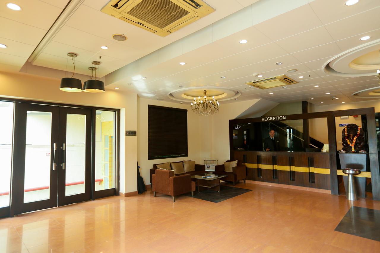 Cs Boutique Hotel Faridabad Ngoại thất bức ảnh