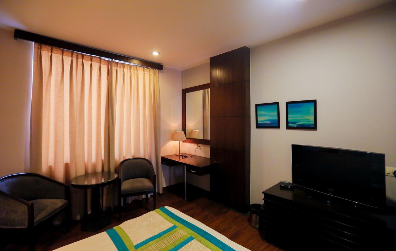 Cs Boutique Hotel Faridabad Ngoại thất bức ảnh