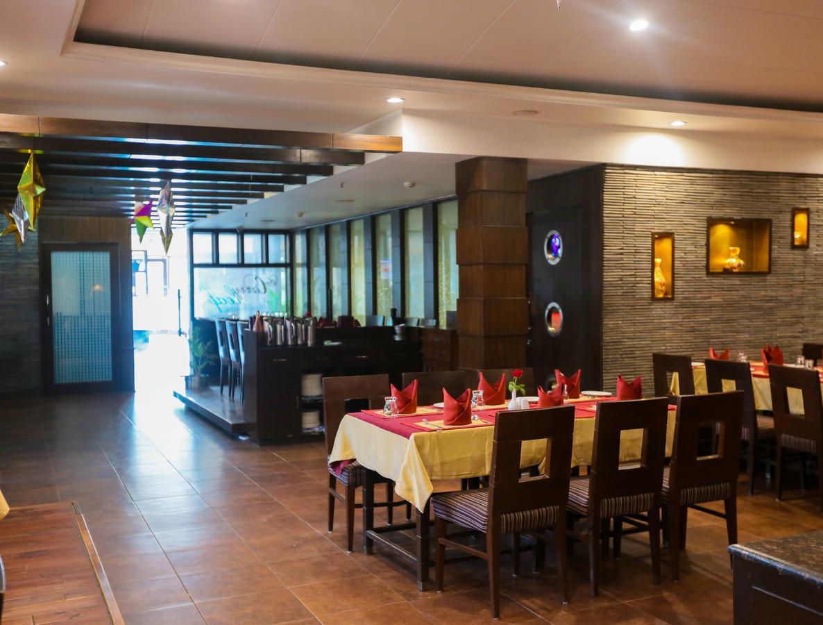 Cs Boutique Hotel Faridabad Ngoại thất bức ảnh
